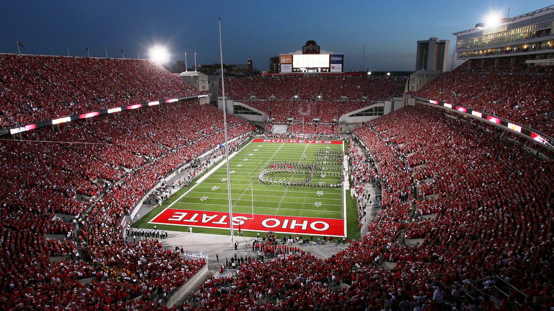 俱乐部联合媒体举办球迷开放日增强社区联动感情基础,如何开展俱乐部活动