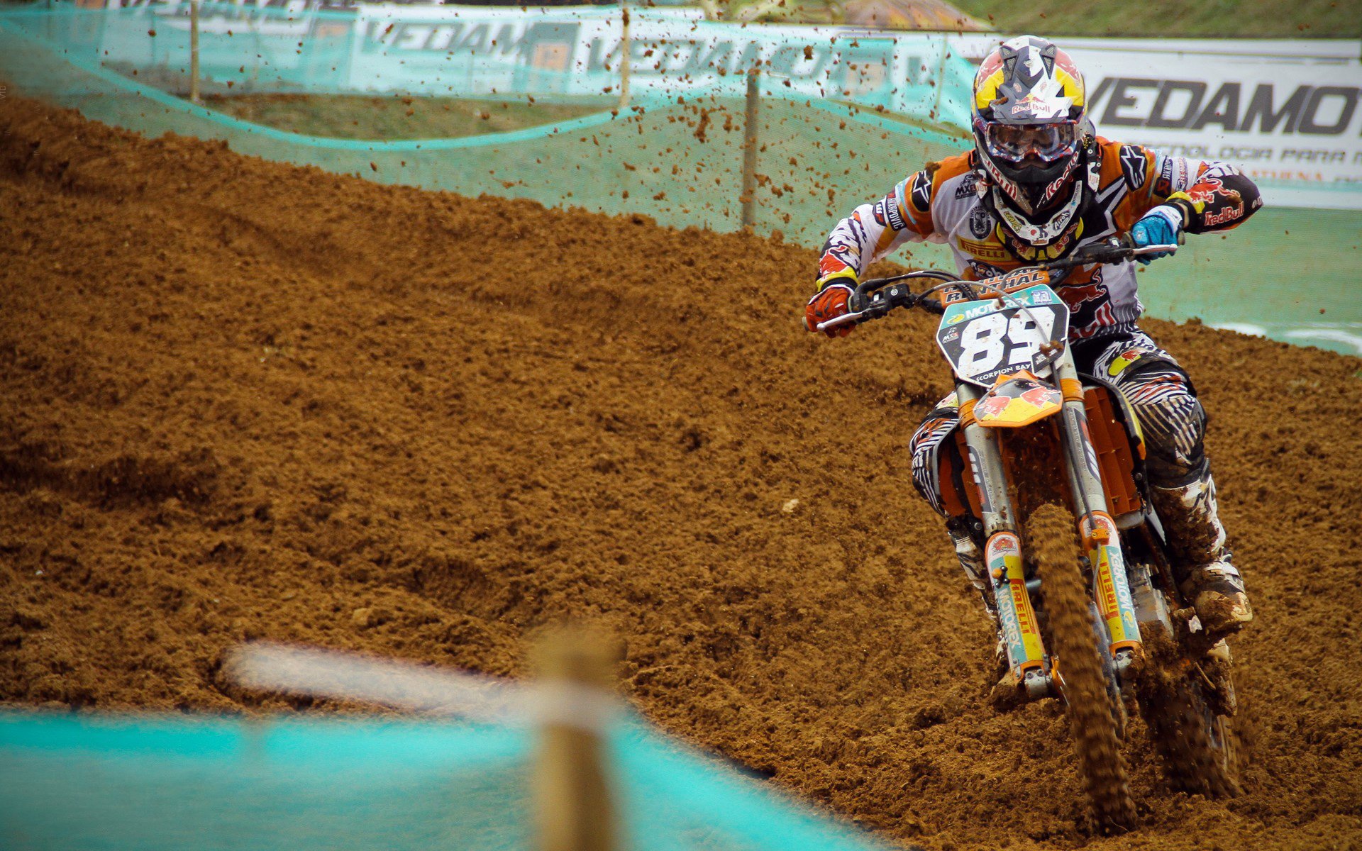 曼联青训小将首次首发表现惊艳，曼联近几年青训